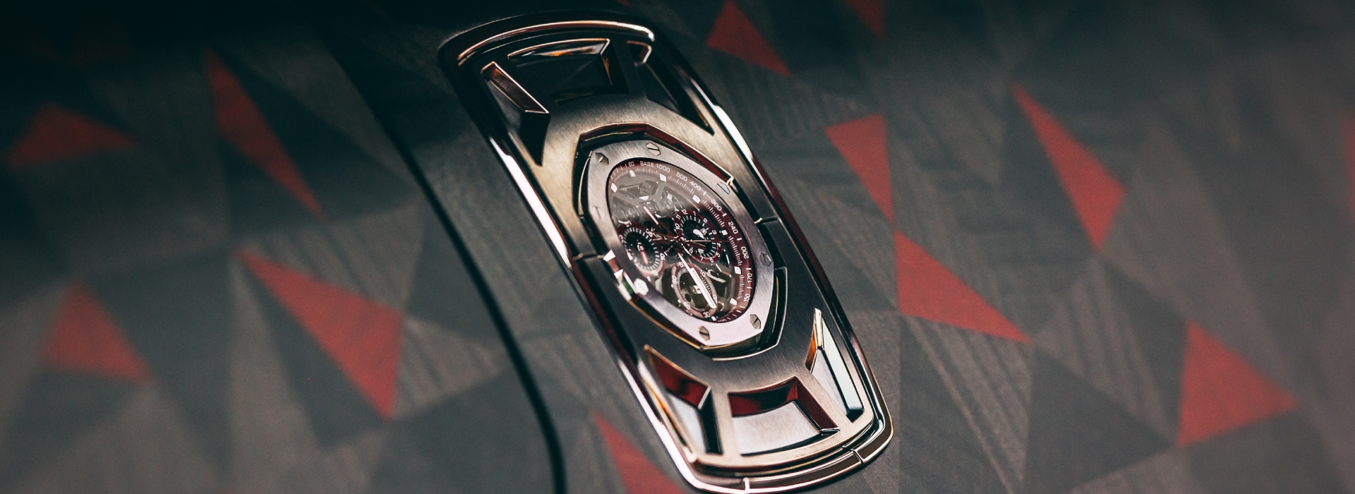 Rolls Royce La Rose Noire – jedinstvena destilacija ljubavi, umeća i luksuza